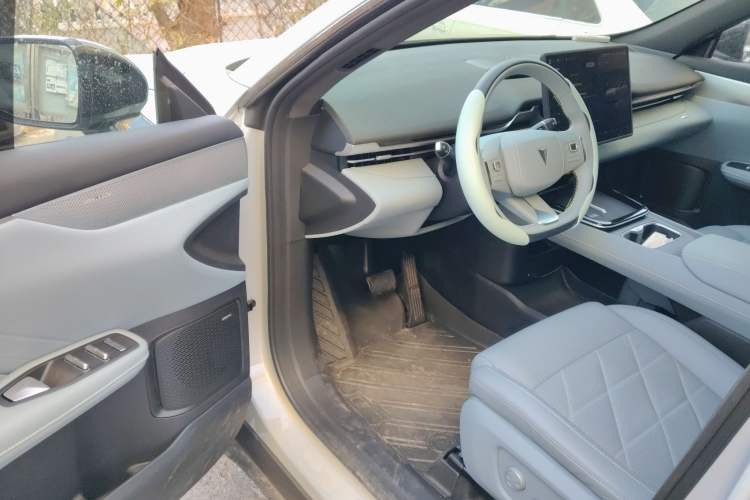 Used Deepal S05 2024 510 Plus Pure Electric Version Driver Seat