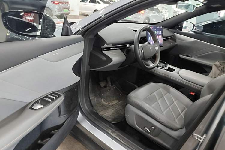 Used Deepal S05 2024 510 Plus Pure Electric Version Driver Seat