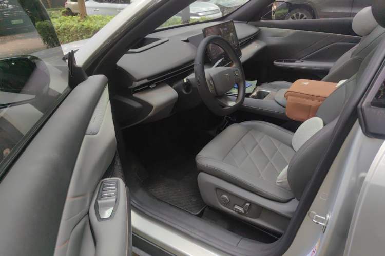 Used Deepal S05 2024 510Max Pure Electric Version Driver Seat
