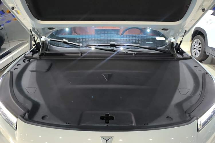 Used Deepal S05 2024 200Max Range-Extended Long-Range Version Engine Bay
