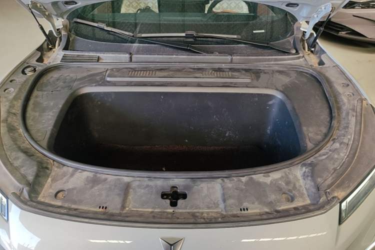 Used Deepal S05 2024 510Max Pure Electric Version Engine Bay