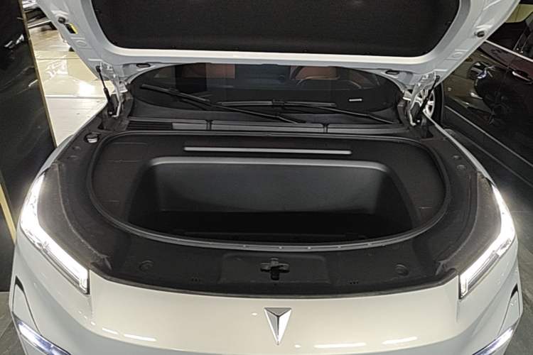 Used Deepal S05 2024 510Max Pure Electric Version Engine Bay