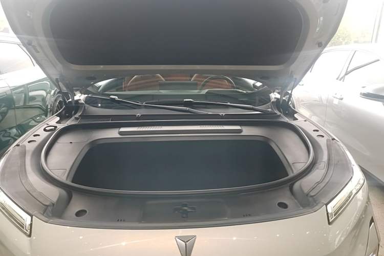 Used Deepal S05 2024 510 Ultra Pure Electric Version Engine Bay