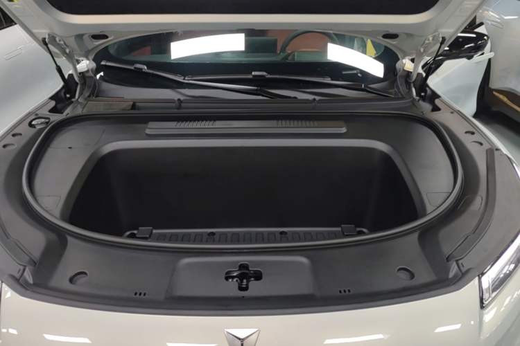 Used Deepal S05 2024 510Max Pure Electric Version Engine Bay