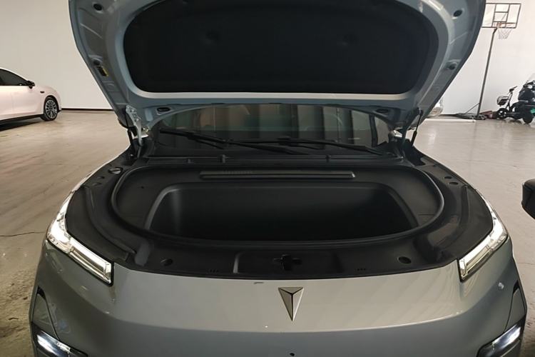 Used Deepal S05 2024 510Max Pure Electric Version Engine Bay