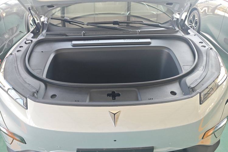 Used Deepal S05 2024 510Max Pure Electric Version Engine Bay