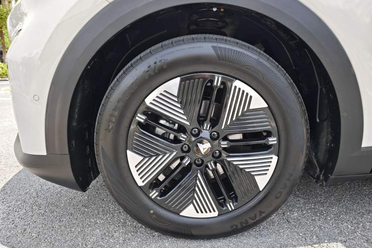 Used Deepal S05 2024 200Max Range-Extended Long-Range Version Exterior 4