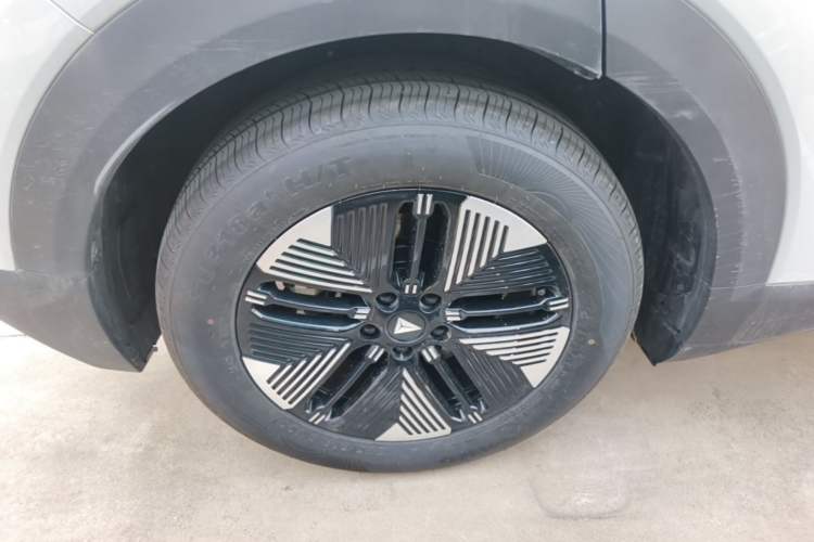 Used Deepal S05 2024 510 Plus Pure Electric Version Exterior 5