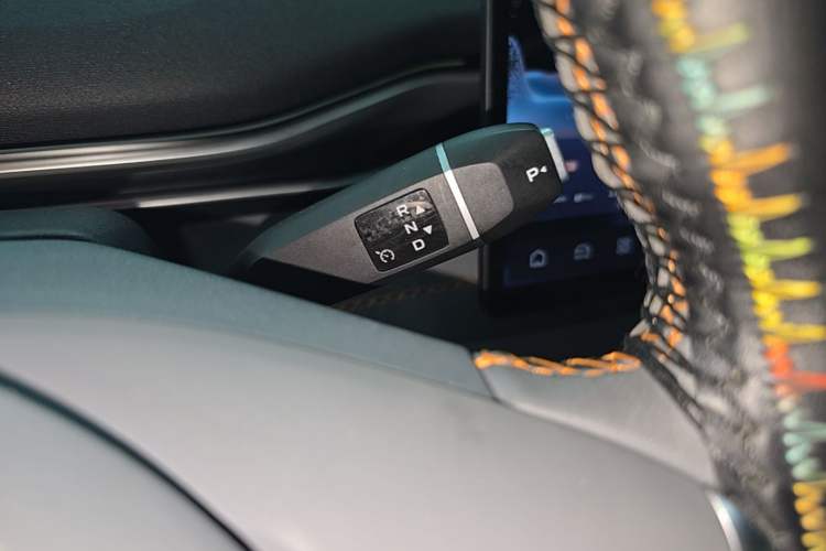Used Deepal S05 2024 510 Ultra Pure Electric Version Gear Lever