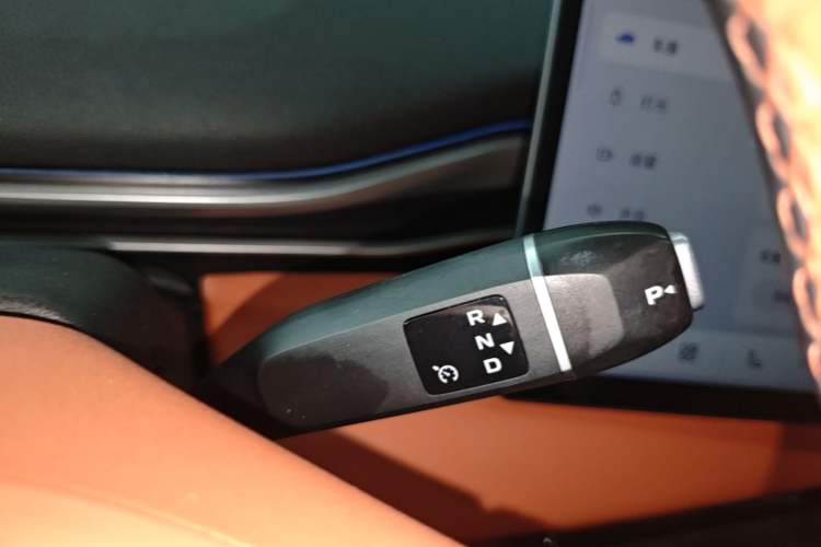 Used Deepal S05 2024 510 Ultra Pure Electric Version Gear Lever