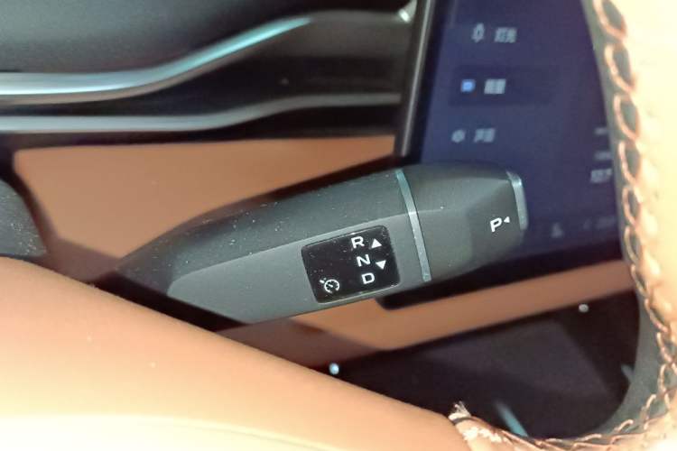 Used Deepal S05 2024 510Max Pure Electric Version Gear Lever