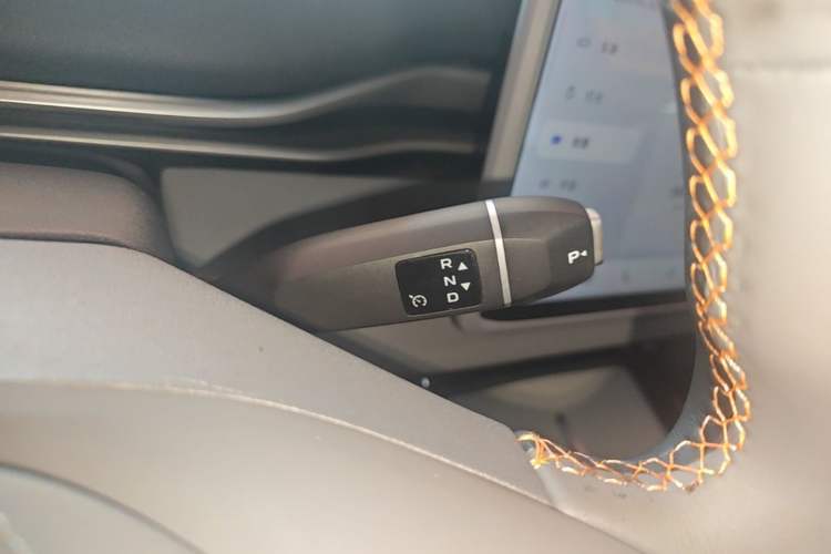 Used Deepal S05 2024 510Max Pure Electric Version Gear Lever