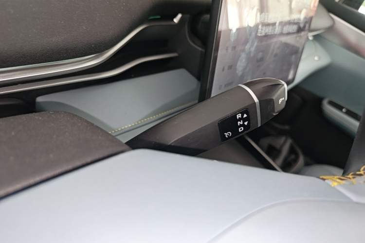 Used Deepal S05 2024 510 Ultra Pure Electric Version Gear Lever