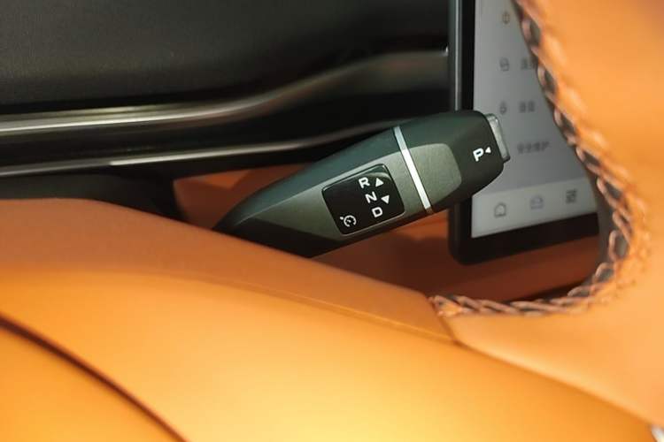 Used Deepal S05 2024 510Max Pure Electric Version Gear Lever