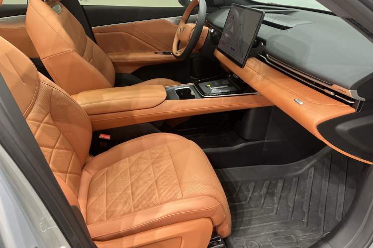 Used Deepal S05 2024 200 Ultra Range-Extended Long-Range Version Interior 1