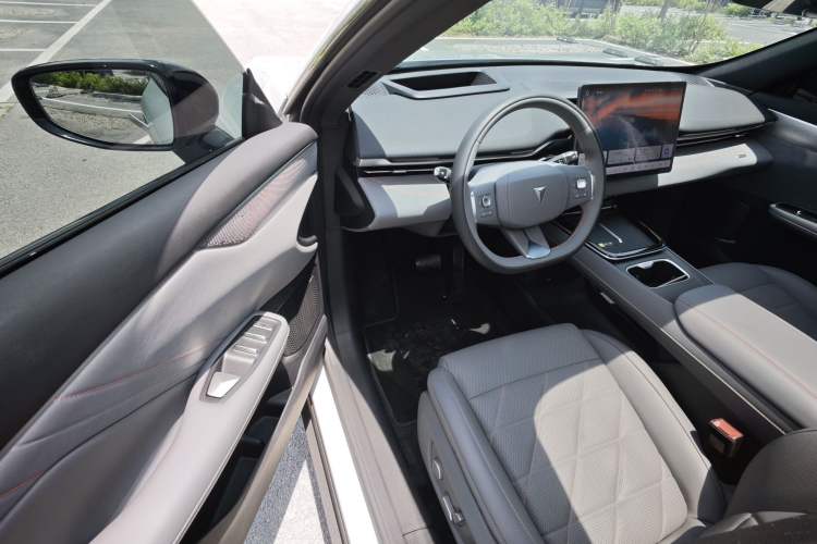 Used Deepal S05 2024 200Max Range-Extended Long-Range Version Interior 1