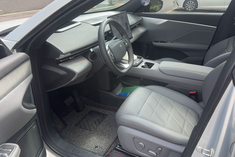 Used Deepal S05 2024 510Max Pure Electric Version Interior 1