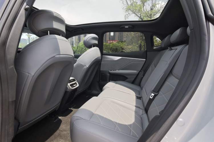 Used Deepal S05 2024 200Max Range-Extended Long-Range Version Interior 2