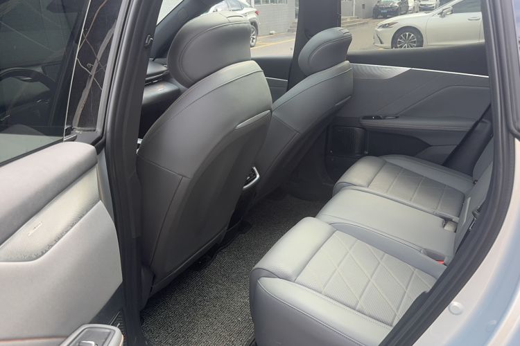 Used Deepal S05 2024 510Max Pure Electric Version Interior 2