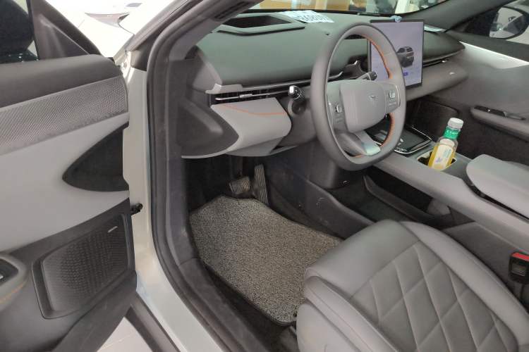 Used Deepal S05 2024 510Max Pure Electric Version Interior 3