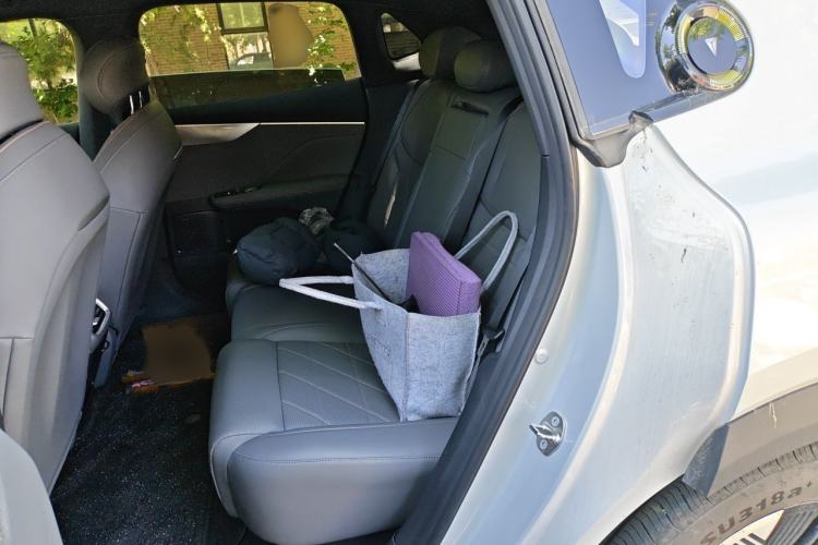 Used Deepal S05 2024 510Max Pure Electric Version Interior 4