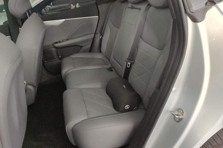 Used Deepal S05 2024 510Max Pure Electric Version Interior 4