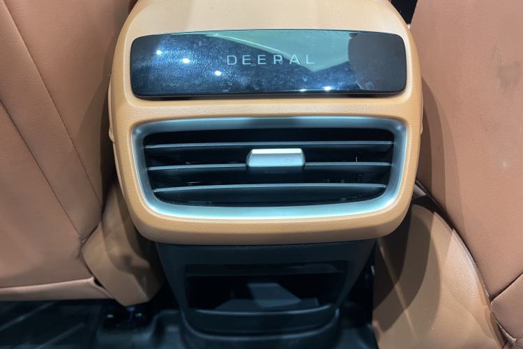 Used Deepal S05 2024 200 Ultra Range-Extended Long-Range Version Interior 9