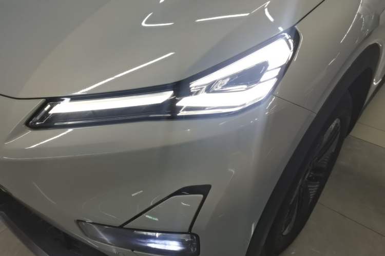 Used Deepal S05 2024 510 Plus Pure Electric Version Left Front Headlight