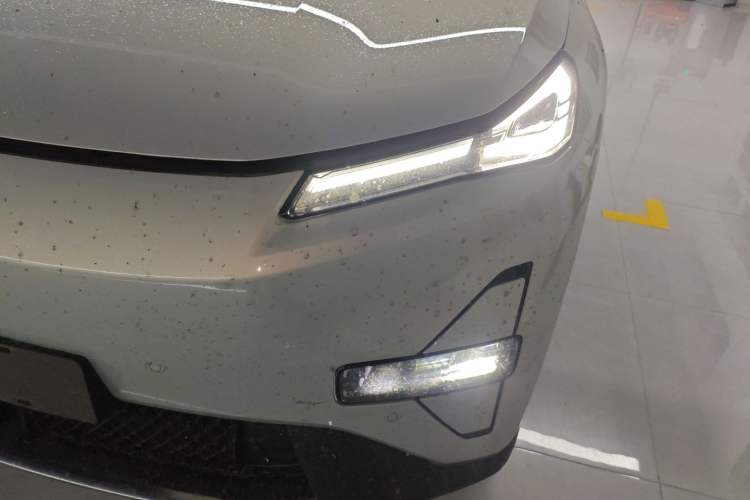 Used Deepal S05 2024 510Max Pure Electric Version Left Front Headlight