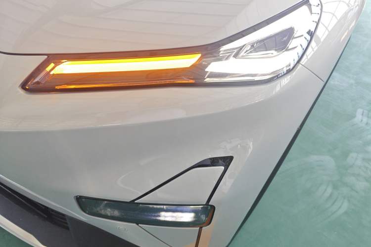 Used Deepal S05 2024 510Max Pure Electric Version Left Front Headlight
