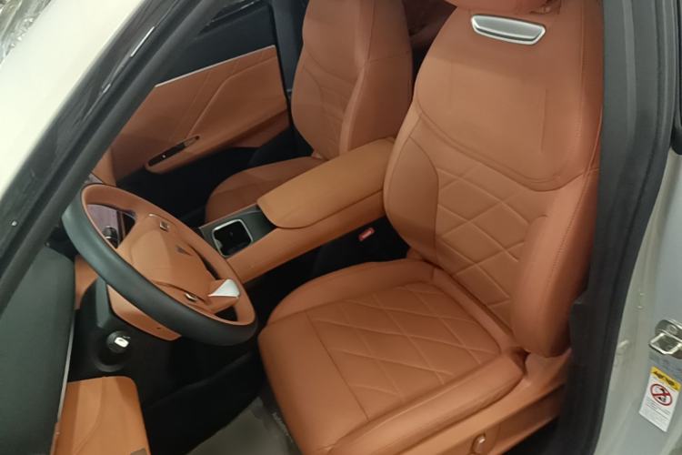 Used Deepal S05 2024 510Max Pure Electric Version Left Front Seat