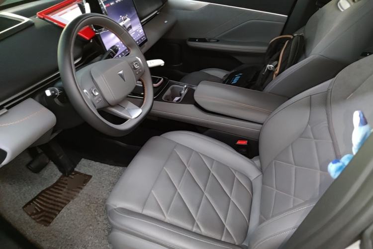 Used Deepal S05 2024 200Max Range-Extended Long-Range Version Left Front Seat