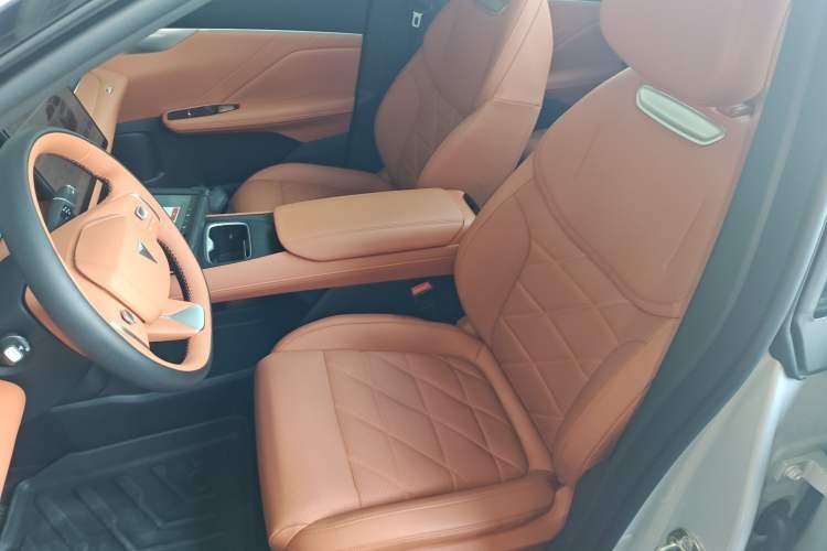 Used Deepal S05 2024 200 Ultra Range-Extended Long-Range Version Left Front Seat