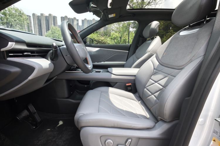 Used Deepal S05 2024 200Max Range-Extended Long-Range Version Left Front Seat