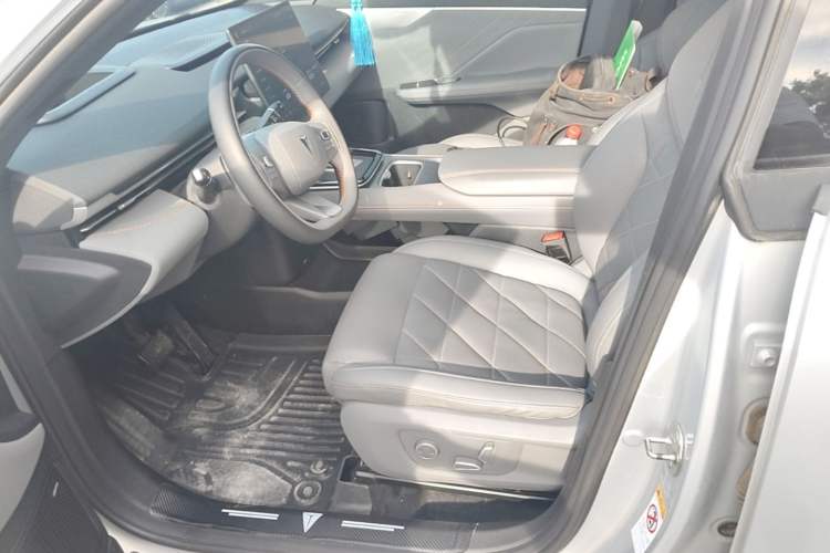 Used Deepal S05 2024 510Max Pure Electric Version Left Front Seat