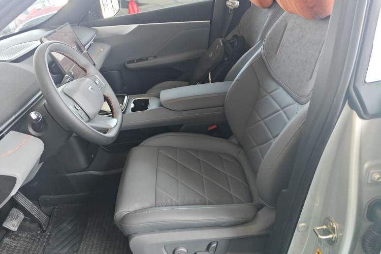 Used Deepal S05 2024 510Max Pure Electric Version Left Front Seat