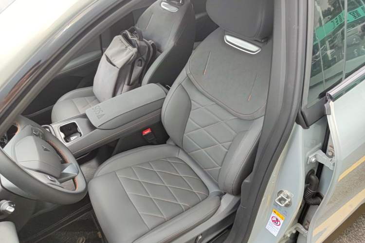Used Deepal S05 2024 510Max Pure Electric Version Left Front Seat
