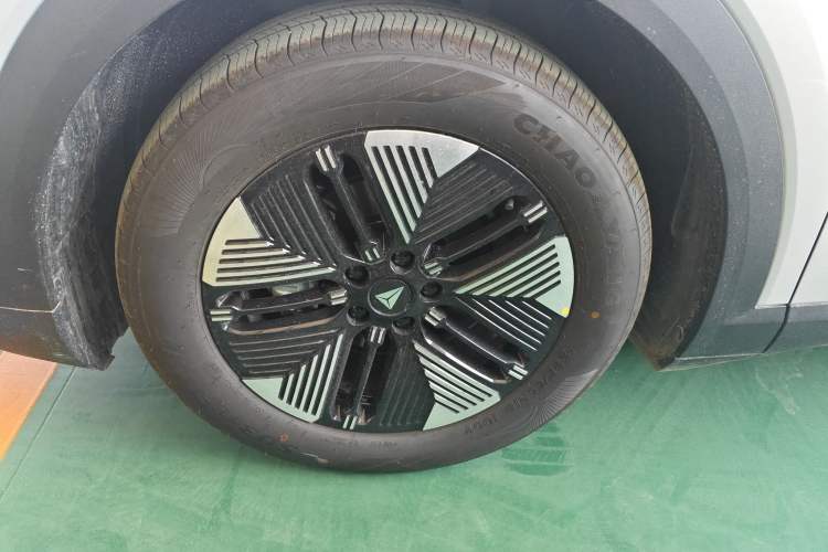 Used Deepal S05 2024 510Max Pure Electric Version Left Front Wheel Hub