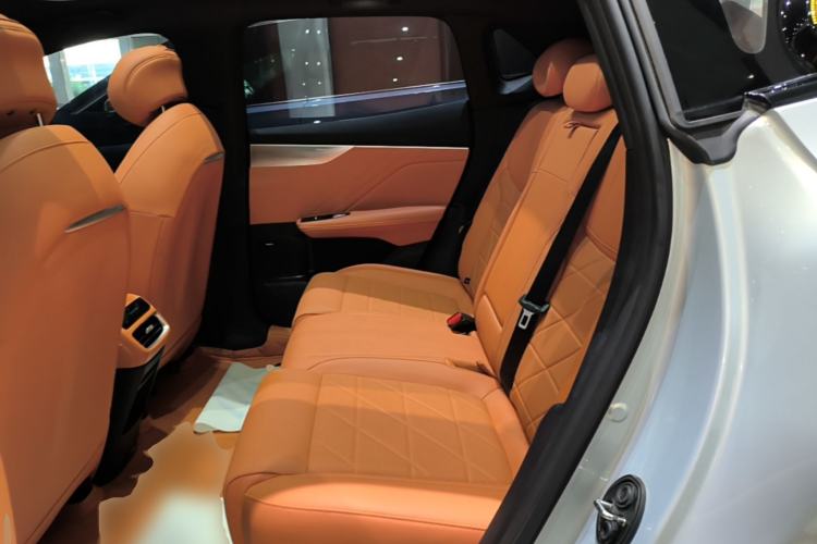 Used Deepal S05 2024 200Max Range-Extended Long-Range Version Left Rear Seat