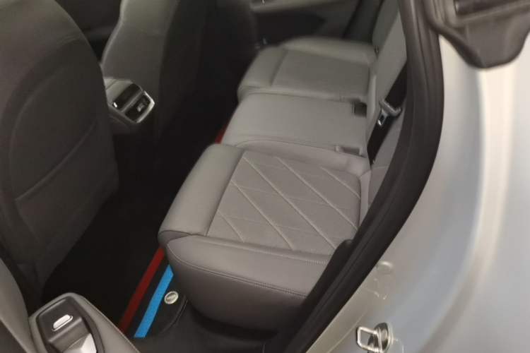Used Deepal S05 2024 510 Plus Pure Electric Version Left Rear Seat
