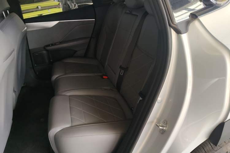 Used Deepal S05 2024 200Max Range-Extended Long-Range Version Left Rear Seat