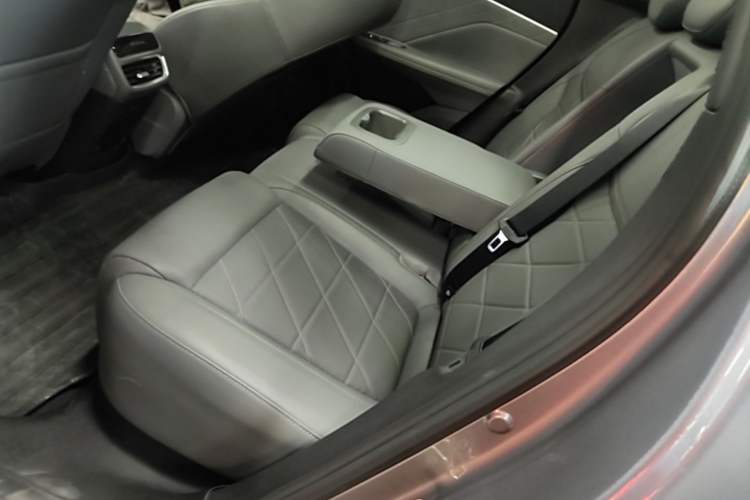 Used Deepal S05 2024 510 Plus Pure Electric Version Left Rear Seat