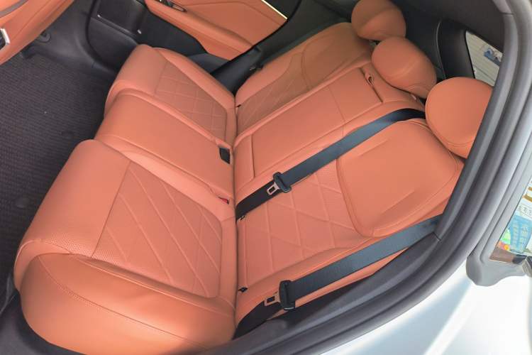 Used Deepal S05 2024 200Max Range-Extended Long-Range Version Left Rear Seat