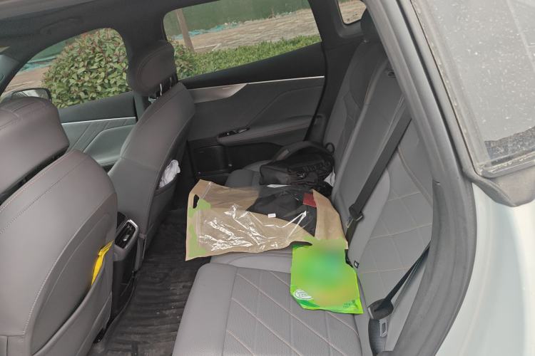 Used Deepal S05 2024 510 Plus Pure Electric Version Left Rear Seat