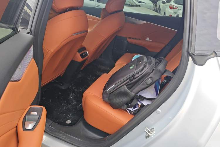 Used Deepal S05 2024 510Max Pure Electric Version Left Rear Seat