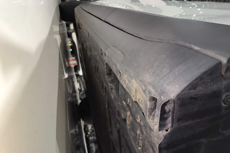 Used Deepal S05 2024 200Max Range-Extended Long-Range Version Left Side Sill