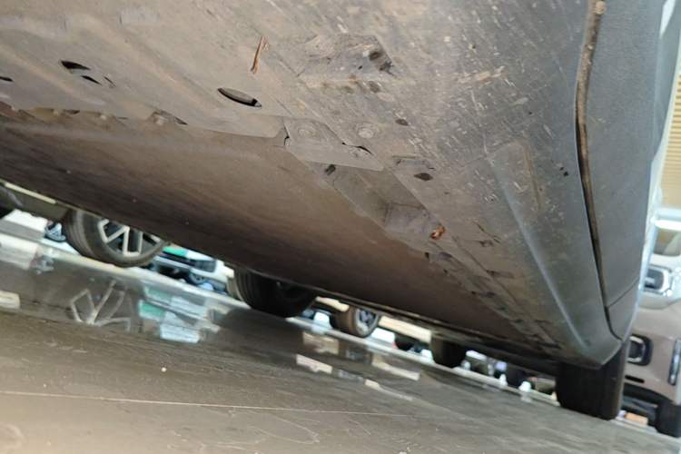 Used Deepal S05 2024 510Max Pure Electric Version Left Side Sill