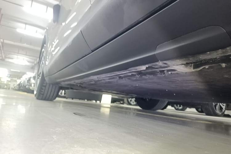 Used Deepal S05 2024 510Max Pure Electric Version Left Side Sill