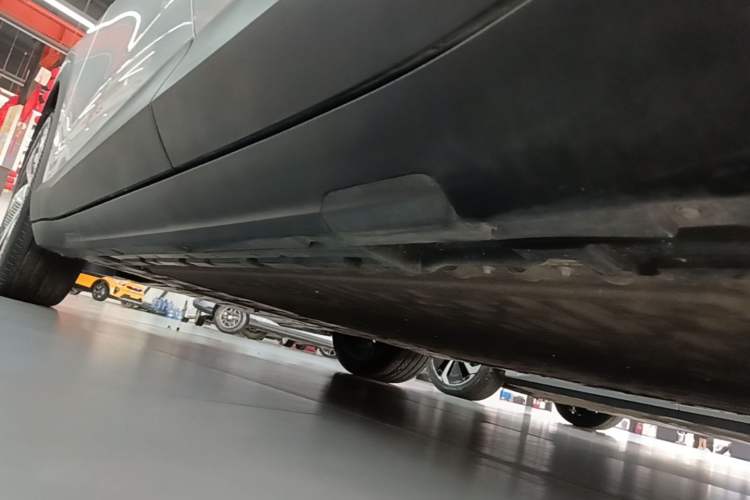 Used Deepal S05 2024 510 Ultra Pure Electric Version Left Side Sill