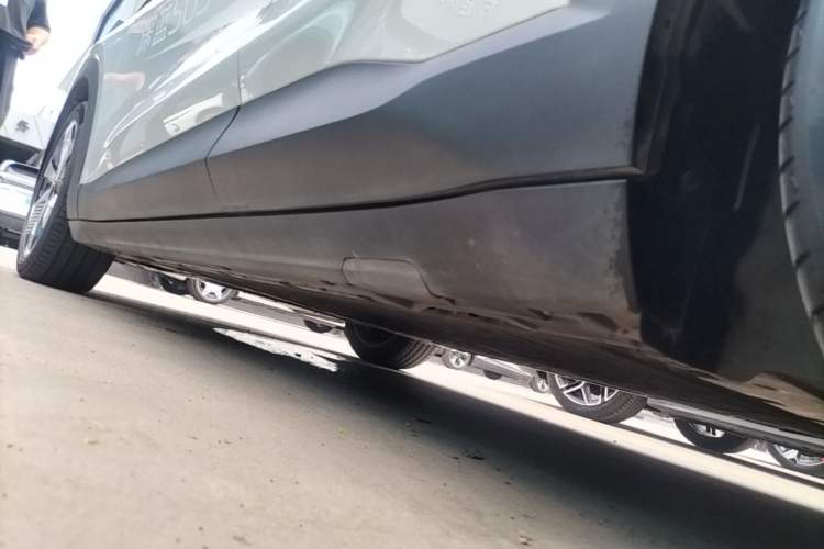 Used Deepal S05 2024 510 Ultra Pure Electric Version Left Side Sill